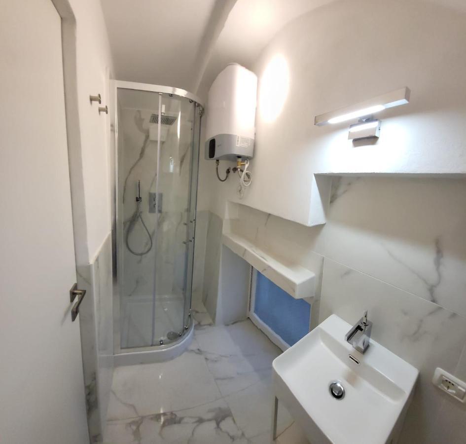The White Colisseum Apartment Rome Bagian luar foto